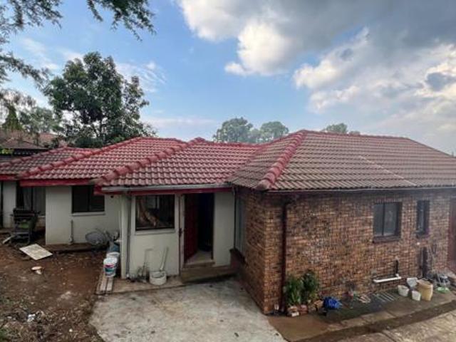 House for rent in Waterkloof, Gauteng