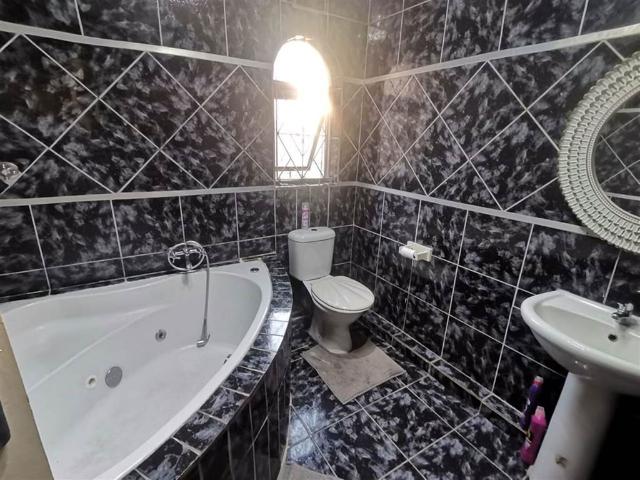 House for sale in Seaview, Kwazulu-natal