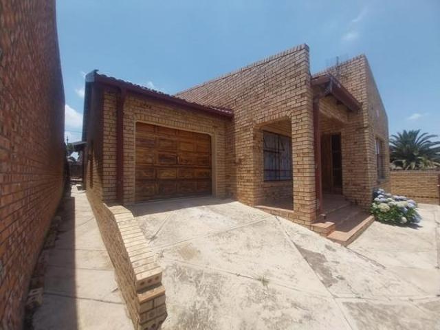 House for sale in Harrismith, Free State
