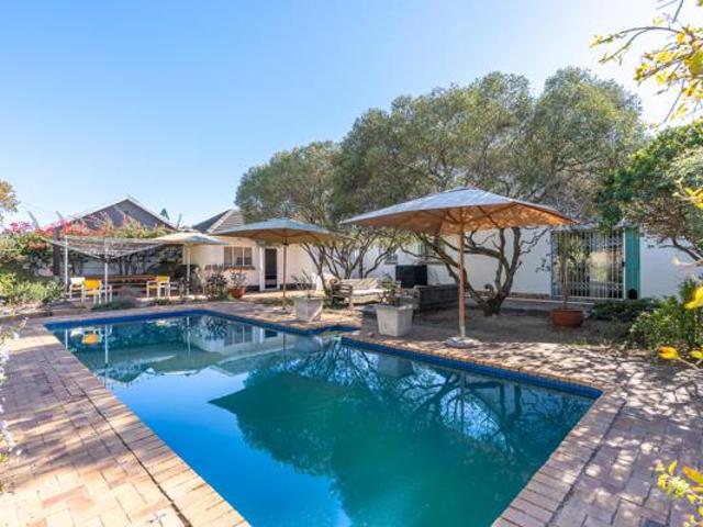 House for sale in Cape Town, Western Cape