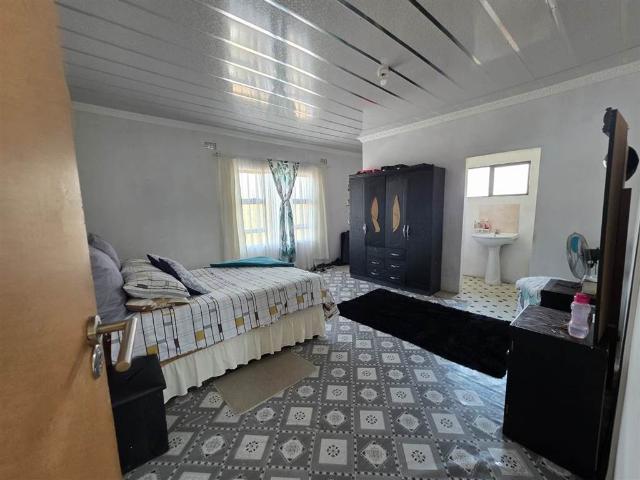 House for sale in Seaview, Kwazulu-natal