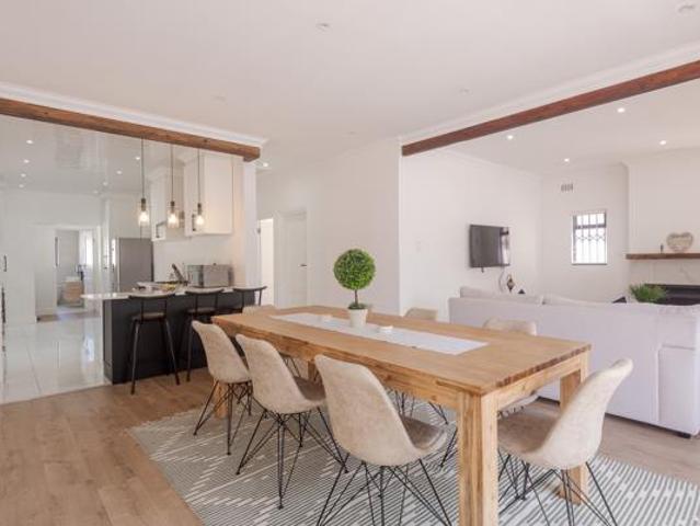 House for sale in Cape Town, Western Cape