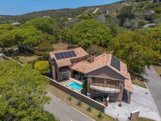 House for sale in Bushmans River Mouth, Eastern Cape
