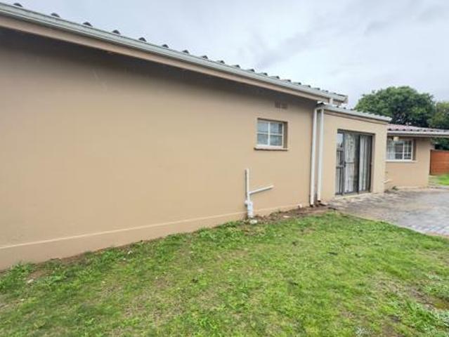 House for rent in Bushmans River Mouth, Eastern Cape
