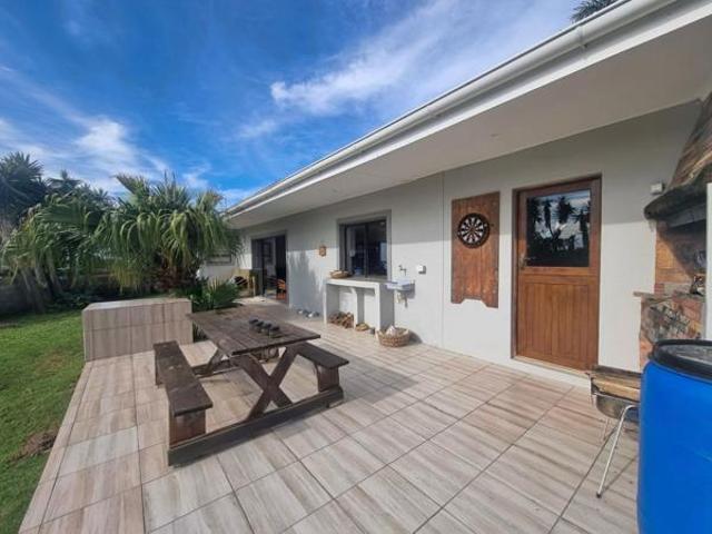 House for sale in Bushmans River Mouth, Eastern Cape