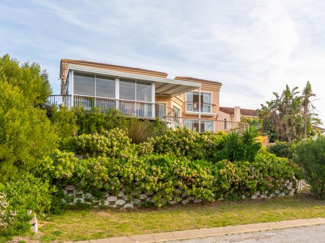 House for sale in Cape St Francis, Eastern Cape
