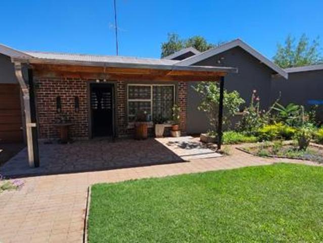 House for sale in Postmasburg, Tsantsabane Local Municipality