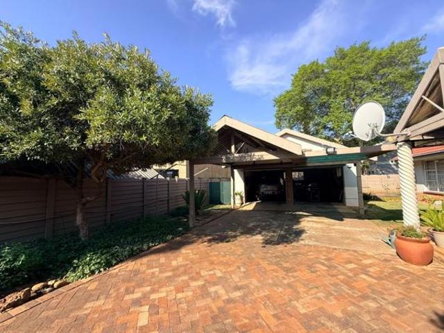 House for sale in Dr Kenneth Kaunda, North West
