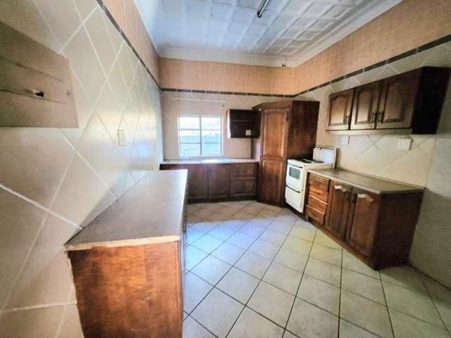 House for rent in Waterkloof, Gauteng