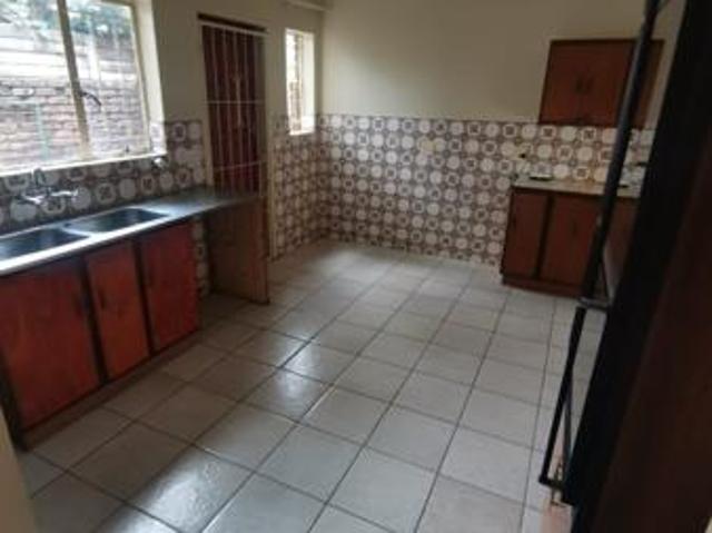 House for rent in Waterkloof, Gauteng