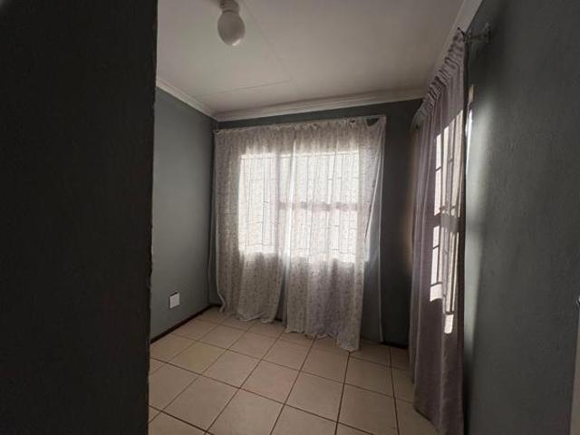 House for rent in Waterkloof, Gauteng