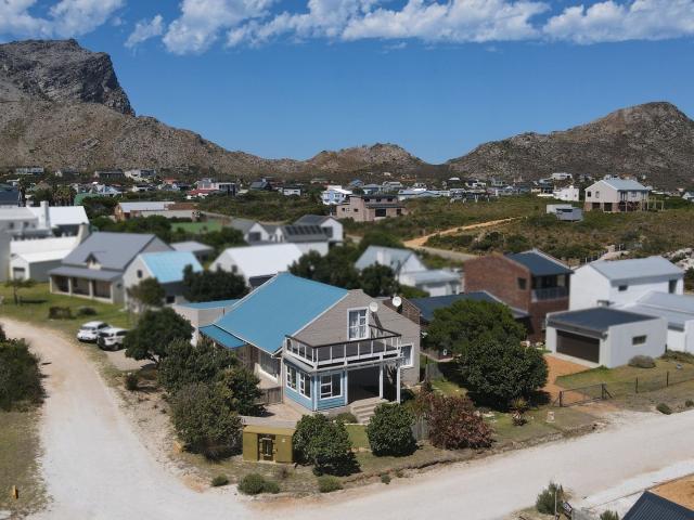 House for sale in Baardskeerdersbos, Western Cape
