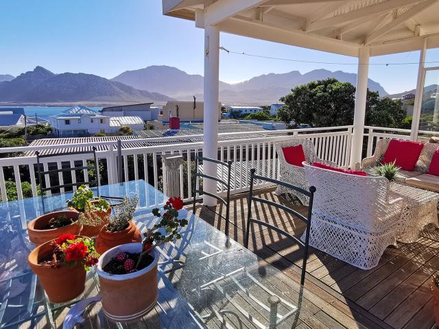 House for sale in Baardskeerdersbos, Western Cape