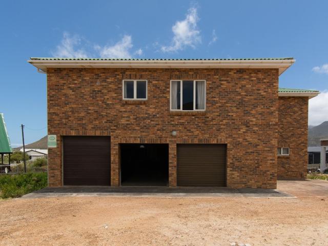 House for sale in Baardskeerdersbos, Western Cape