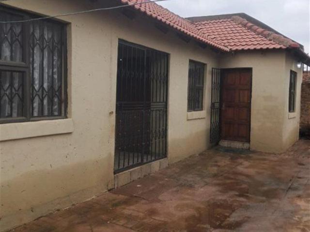 House for rent in Protea Glen, Soweto