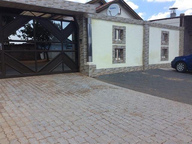 House for rent in Protea Glen, Soweto