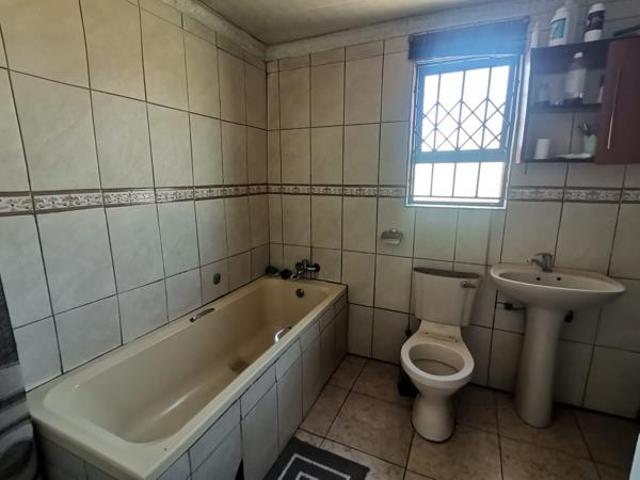 House for rent in Vosloorus, Gauteng