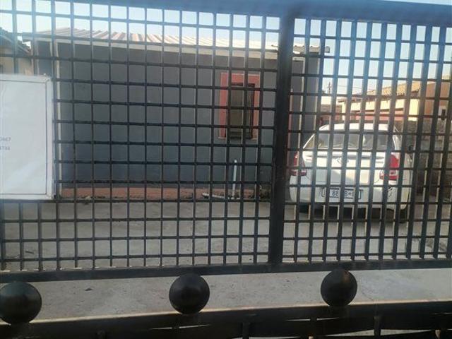 House for rent in Protea Glen, Soweto