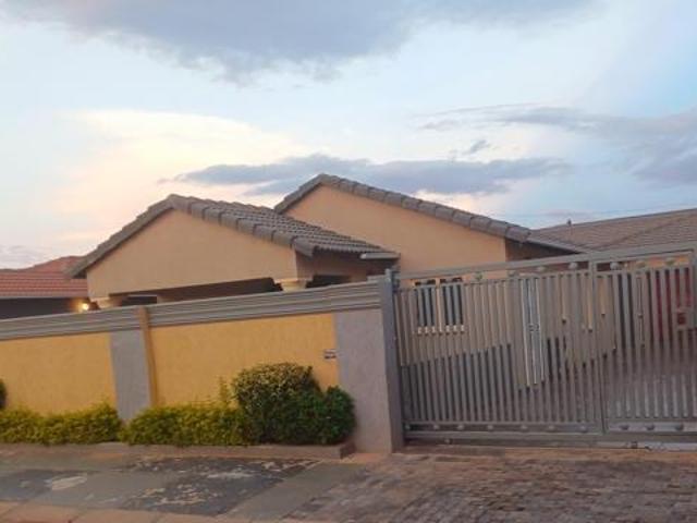 House for rent in Protea Glen, Soweto