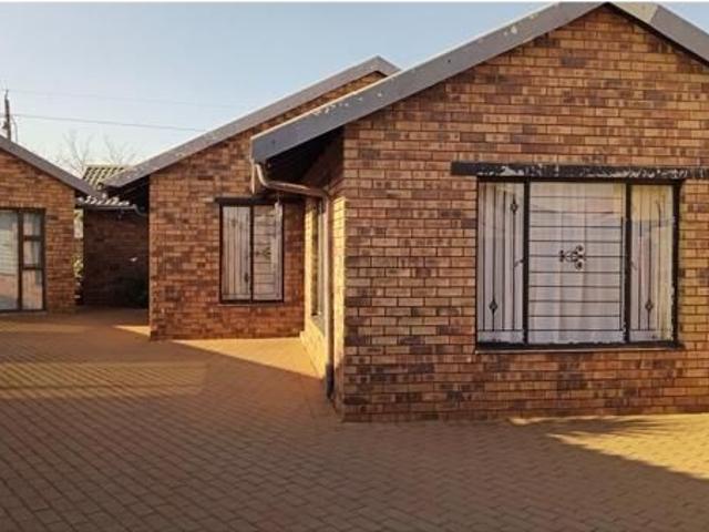 House for rent in Protea Glen, Soweto