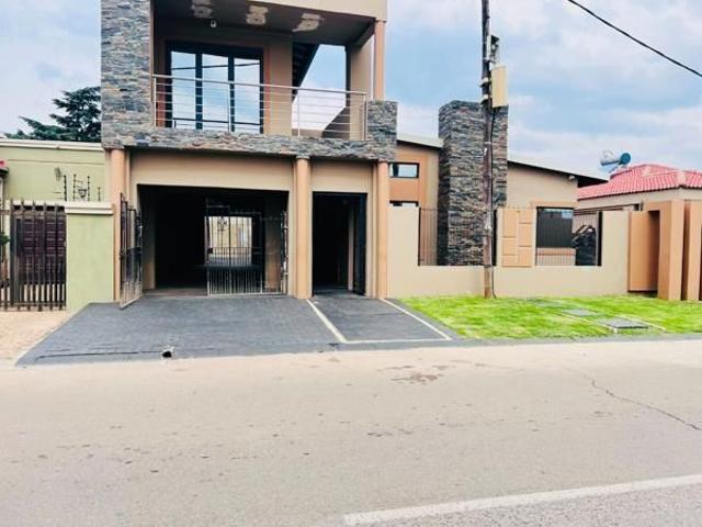 House for rent in Protea Glen, Soweto
