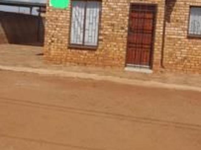 House for rent in Protea Glen, Soweto