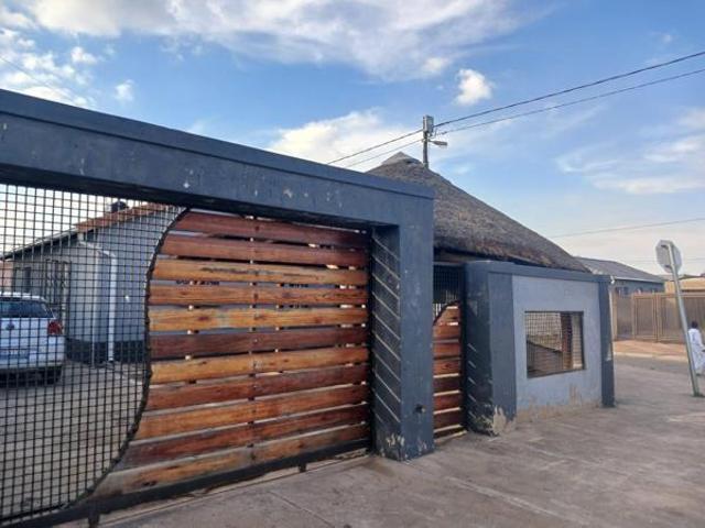 House for rent in Protea Glen, Soweto