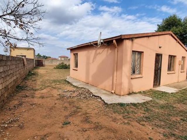 House for rent in Vosloorus, Gauteng