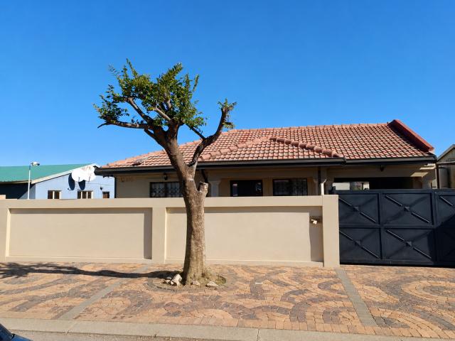 House for sale in Soweto, Gauteng