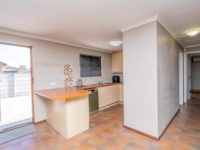 House for sale in Cape Town, Western Cape