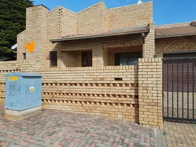 House for rent in Protea North, Soweto