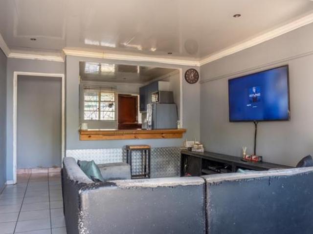 House for sale in Cape Town, Western Cape