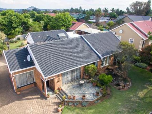 House for sale in West Rand Garden estates, Westonaria Local Municipality
