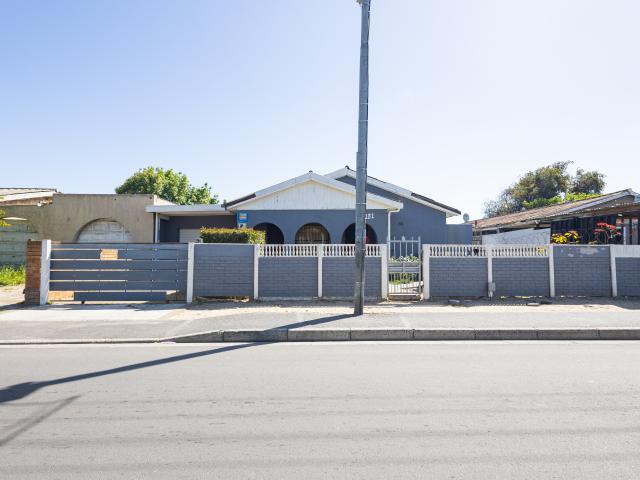 House for sale in Parow, City of Cape Town