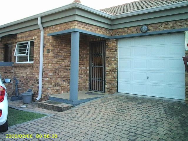 Townhouse for sale in Ekurhuleni, Gauteng