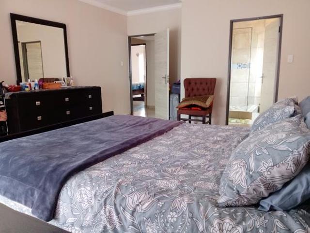 House for sale in Waterkloof, Gauteng