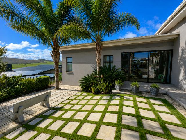 House for sale in Groot Brak Rivier, Western Cape