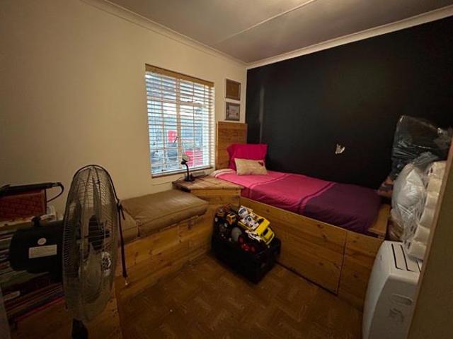 House for sale in Cape Town, Western Cape