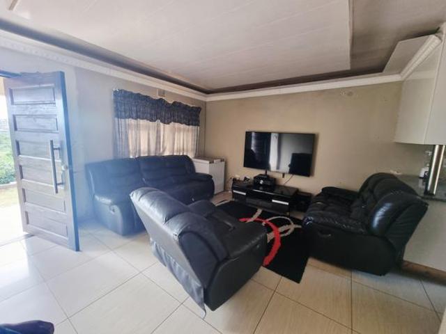 House for sale in Empangeni, uMhlathuze Local Municipality