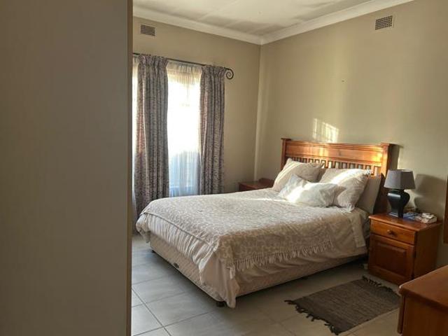 House for rent in Waterkloof, Gauteng