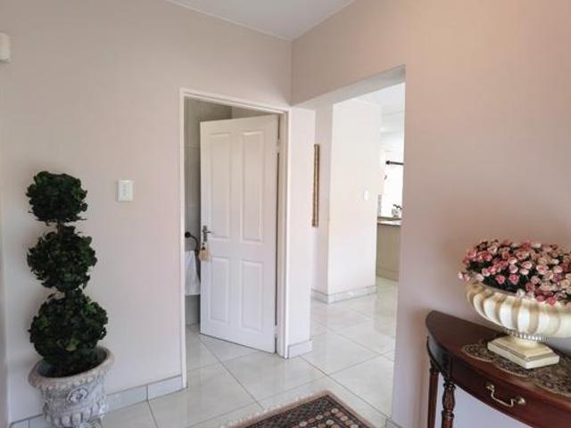 House for rent in Waterkloof, Gauteng