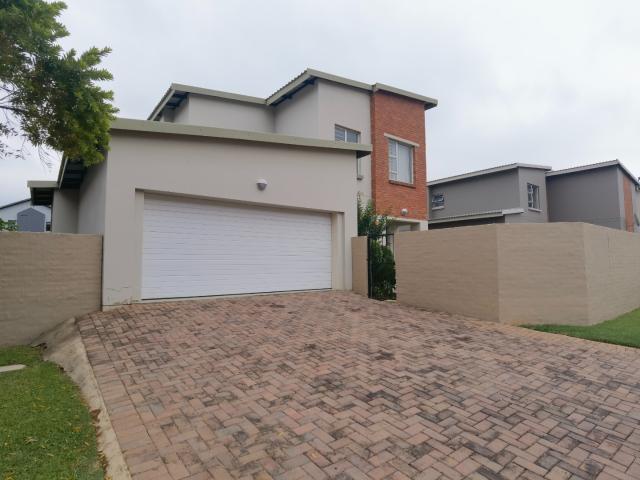 House for rent in Waterkloof, Gauteng