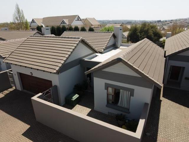 House for rent in Waterkloof, Gauteng