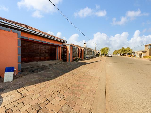 House for sale in Vosloorus, Gauteng