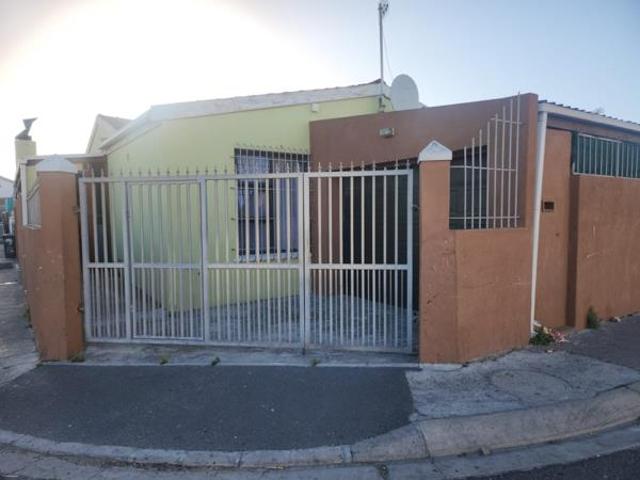 House for sale in Cape Town, Western Cape
