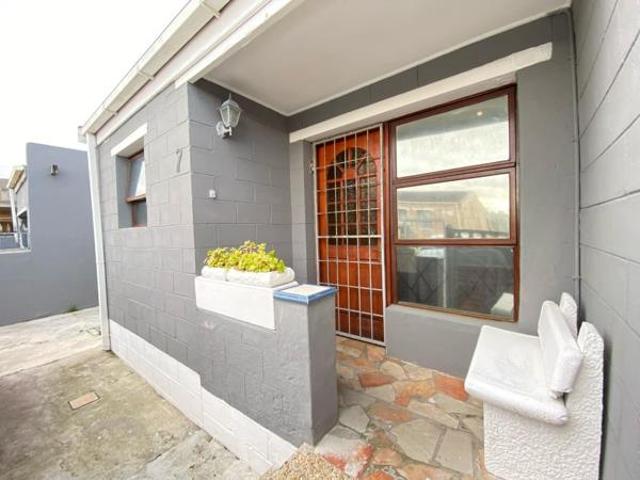 House for sale in Cape Town, Western Cape