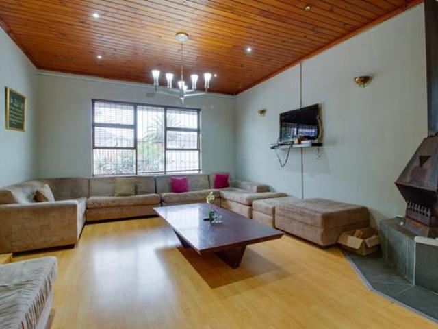 House for sale in Cape Town, Western Cape