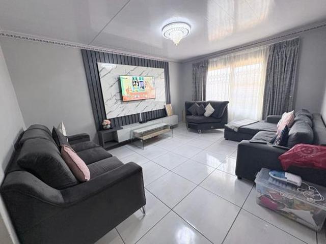 House for sale in Frances Baard, Northern Cape