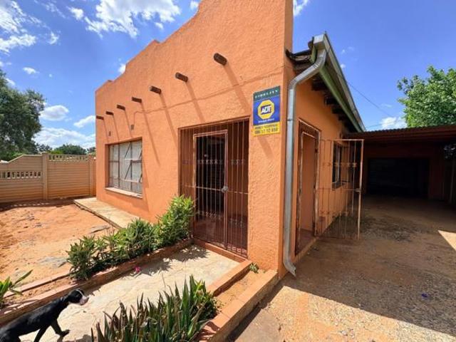 House for sale in Frances Baard, Northern Cape