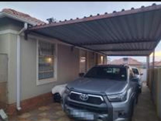 House for rent in Waterkloof, Gauteng